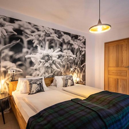 Alpinside Appartements ハイリゲンブルート エクステリア 写真