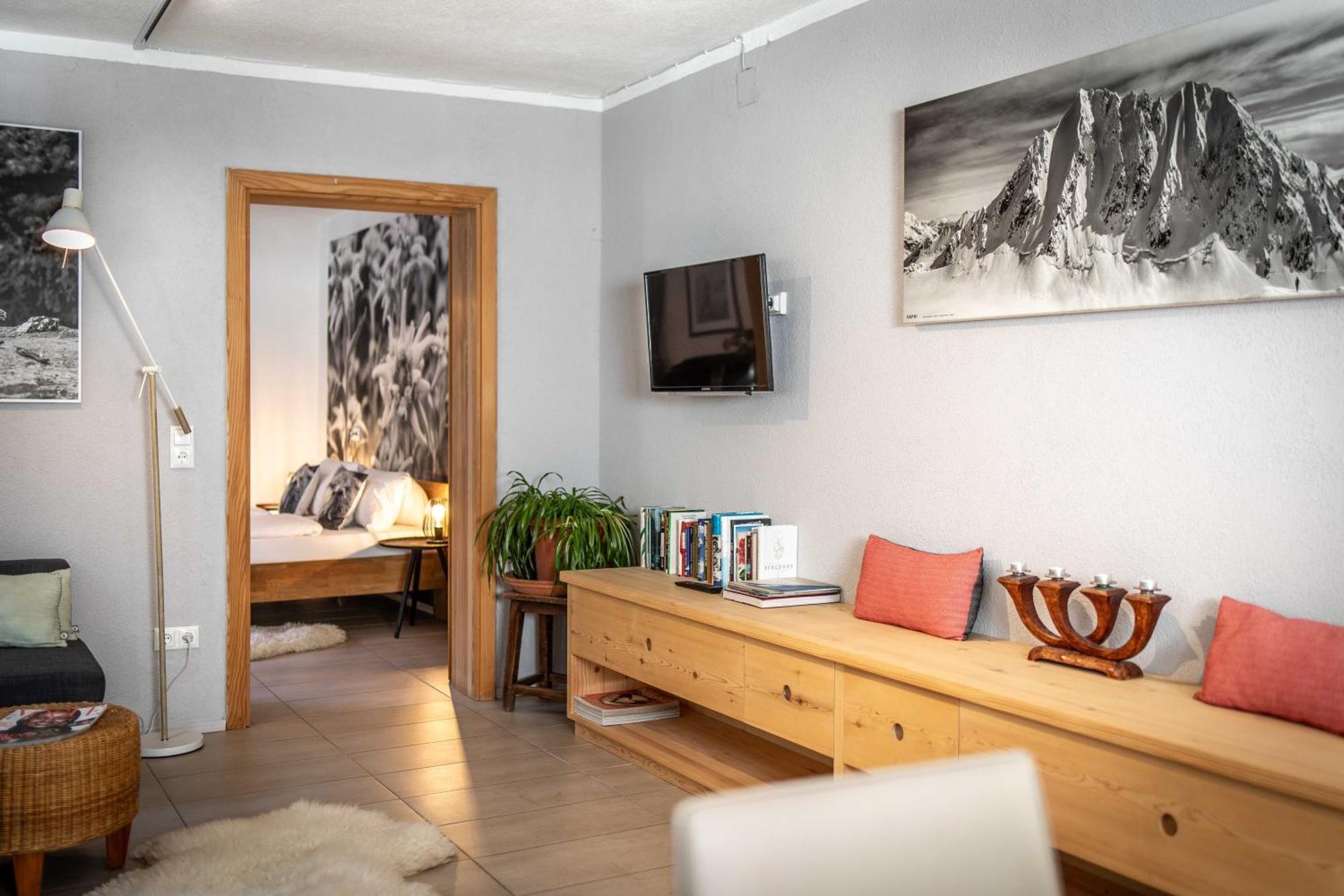 Alpinside Appartements ハイリゲンブルート エクステリア 写真