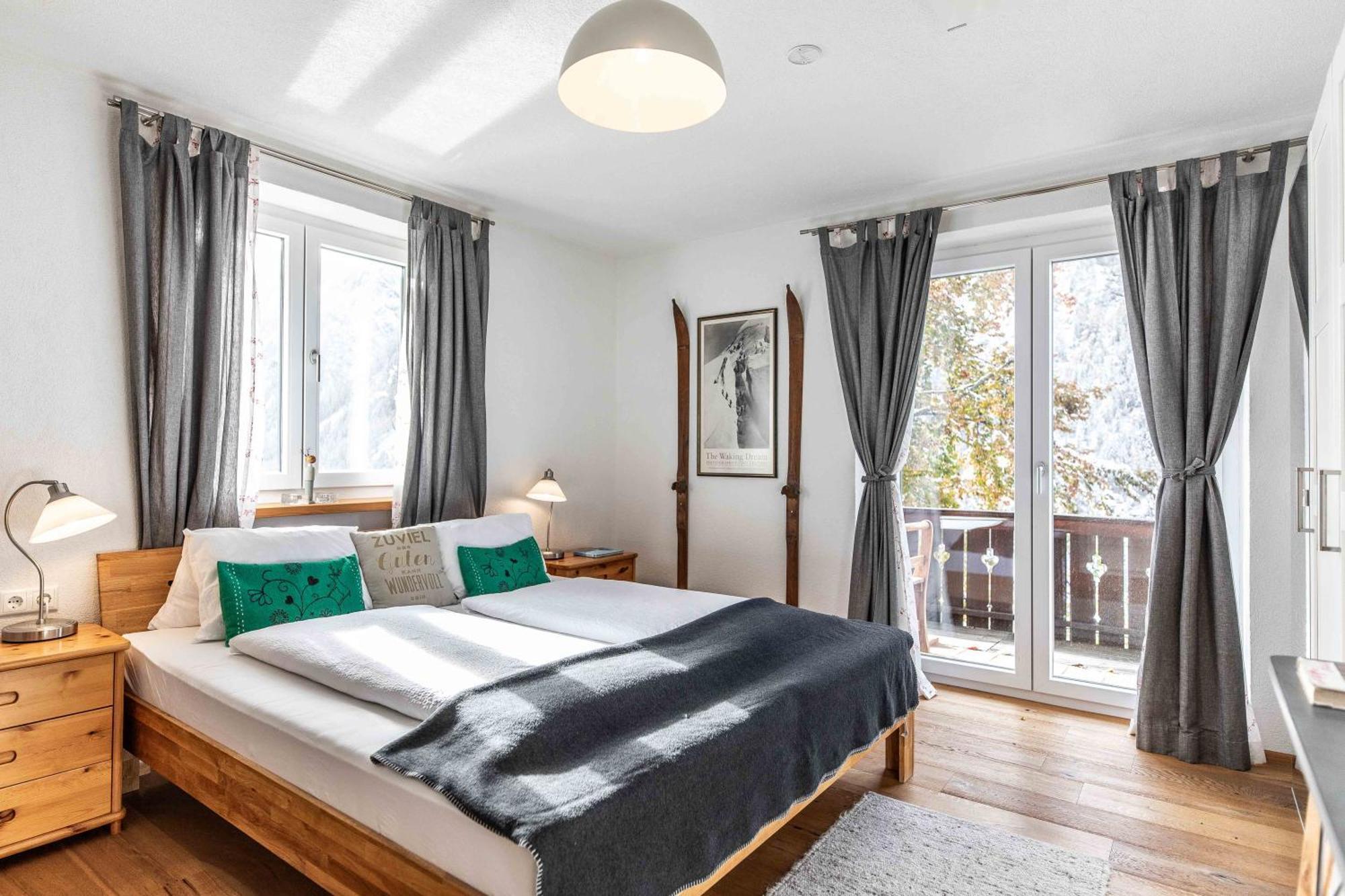 Alpinside Appartements ハイリゲンブルート エクステリア 写真